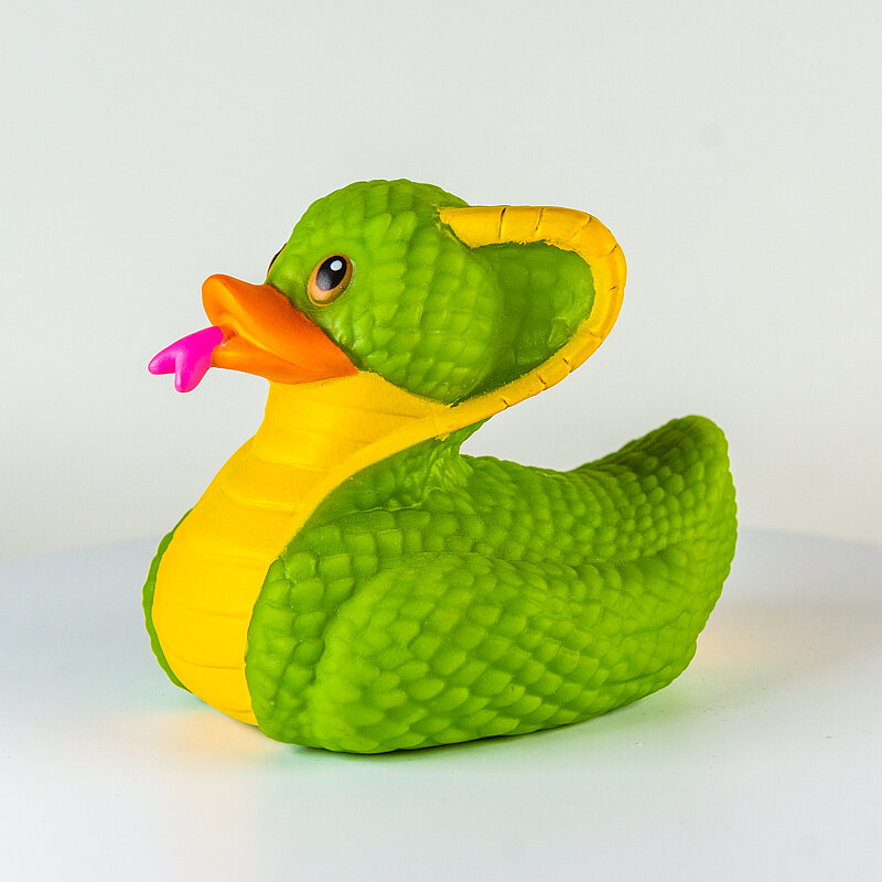 Mit dem heutigen Welttag der Schlange feiern die ca. 3600 bekannten Arten dieser Unterordnung der Schuppenkriechtiere ihren ganz besonderen Tag - außer Nagini und der Basilisk aus Harry Potter - die wohl nicht mehr Mit dem heutigen Welttag der Schlange feiern die ca. 3600 bekannten Arten dieser Unterordnung der Schuppenkriechtiere ihren ganz besonderen Tag - außer Nagini und der Basilisk aus Harry Potter - die wohl nicht mehr
