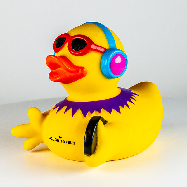 Factotum // DJ - Disk Jockey - "Accor Hotels" Factotum // DJ - Disk Jockey - "Accor Hotels"