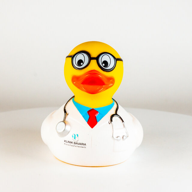 Schnabels // Arzt, Doktor mit Brille, Stethoskop - "Klinik Bavaria"