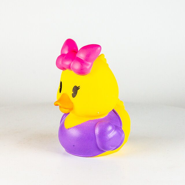 Disney, Pixar, Dreamworks, Nickelodeon - Daisy Duck