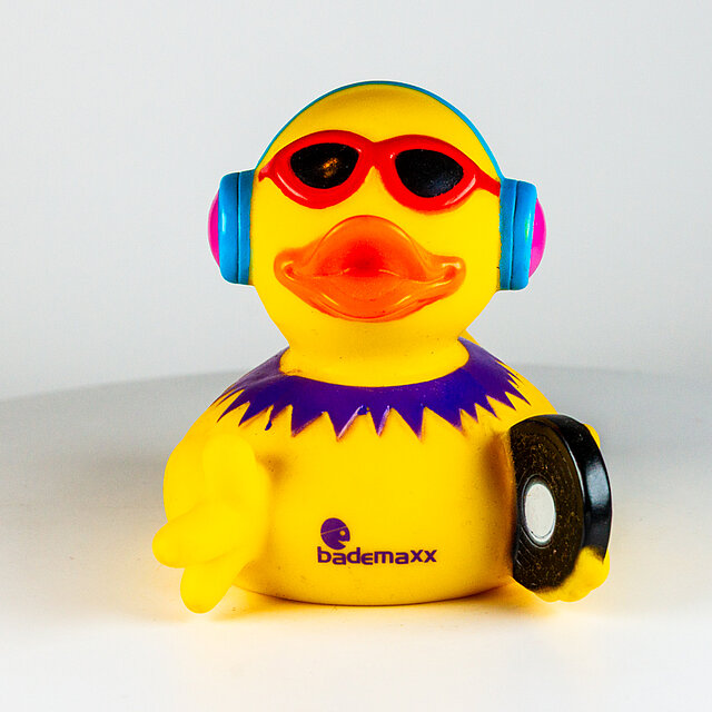 Factotum // DJ - Disk Jockey - "bademaxx" Factotum // DJ - Disk Jockey - "bademaxx"