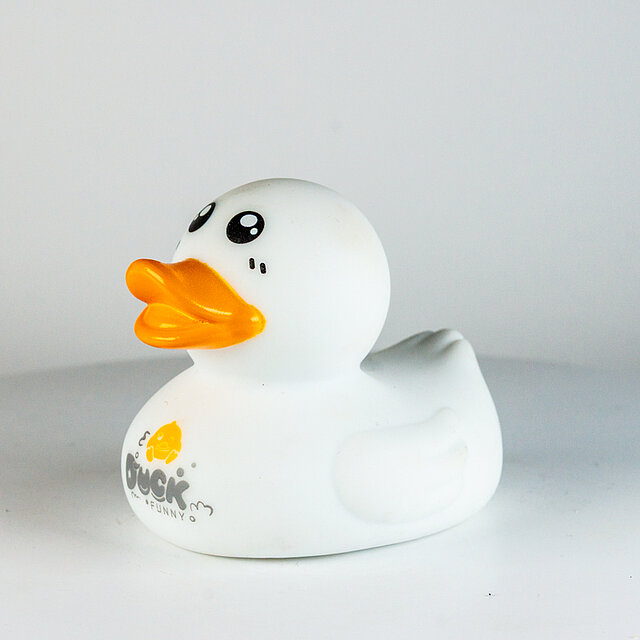* Weiß - "Duck Funny"