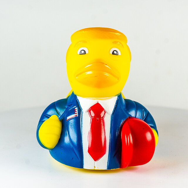Donald Trump mit roter Kappe
