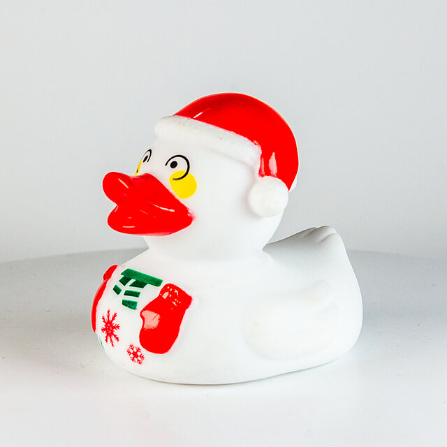 * Hvit, rød julelue, hansker, snøfnugg - "Julenissen" * Hvit, rød julelue, hansker, snøfnugg - "Julenissen"