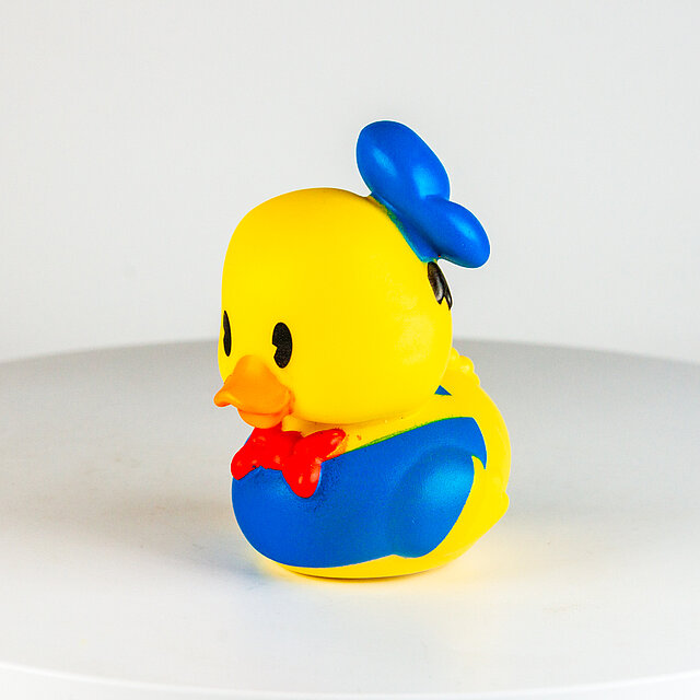 Disney, Pixar, Dreamworks, Nickelodeon - Donald Duck